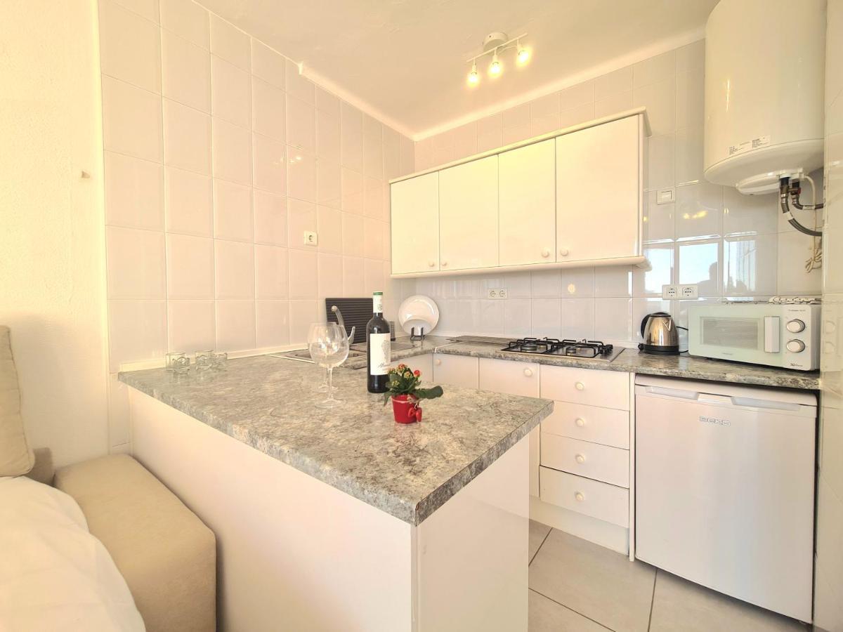 בנאלמדנה Aa Guest - The Golden Sea Views Eco Apartment מראה חיצוני תמונה