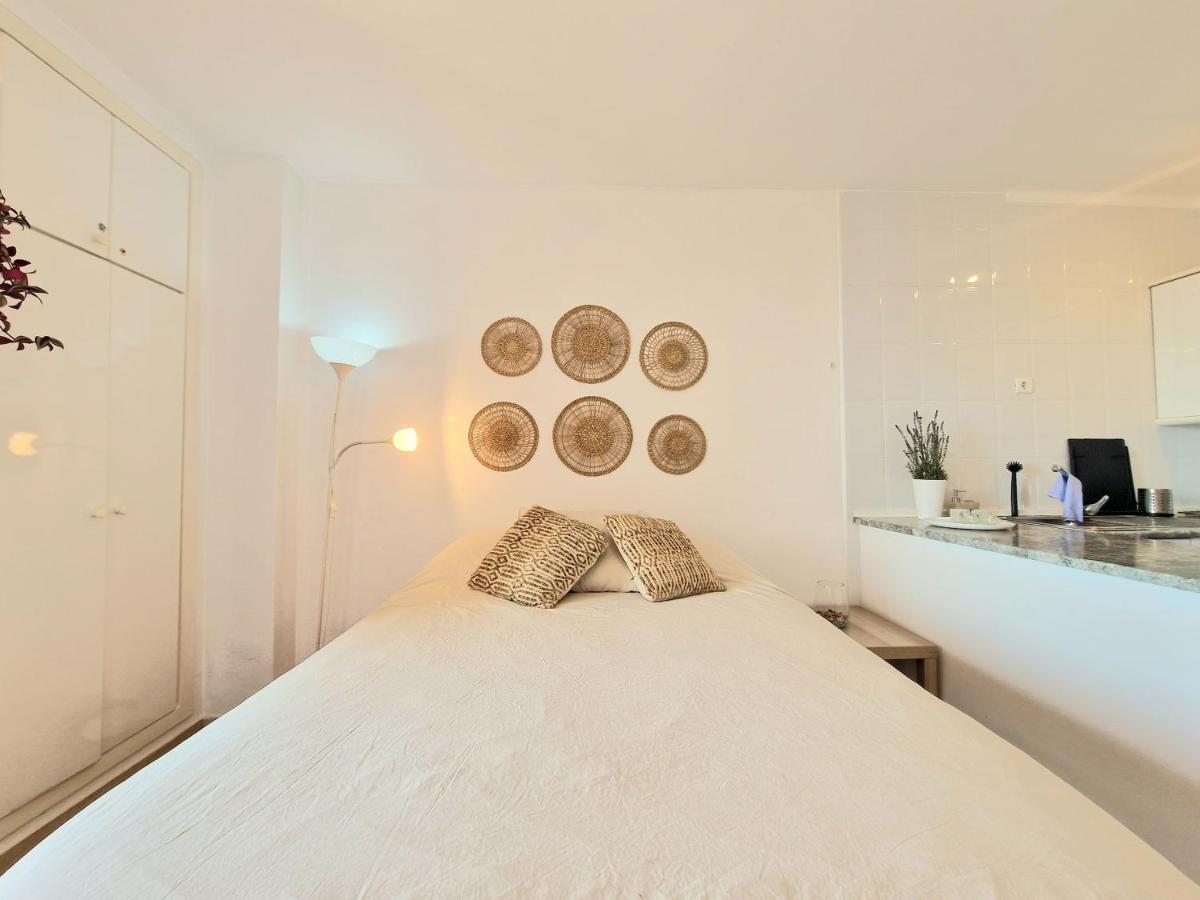 בנאלמדנה Aa Guest - The Golden Sea Views Eco Apartment מראה חיצוני תמונה